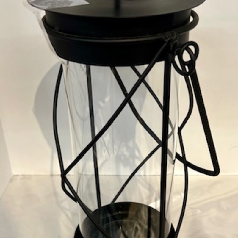 Lantern Candleholder
Clear Cylinder Glass in Black Metal Base
Size: 8x17H
Matching Lantern Sold Separately