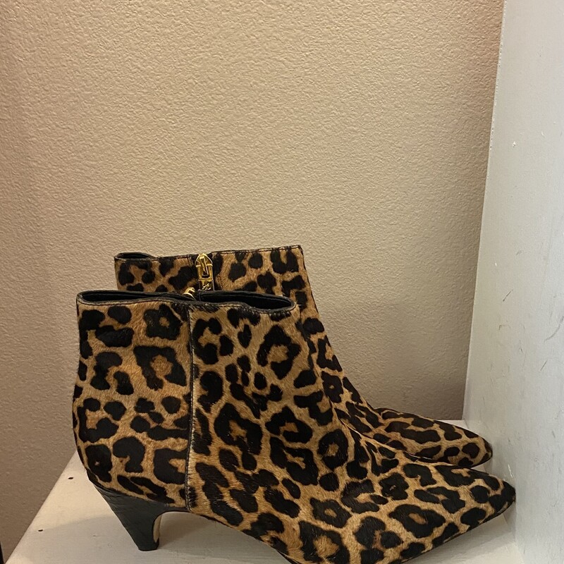 Brw/blk Leop Fur Bootie<br />
BR/Blk<br />
Size: 7 1/2