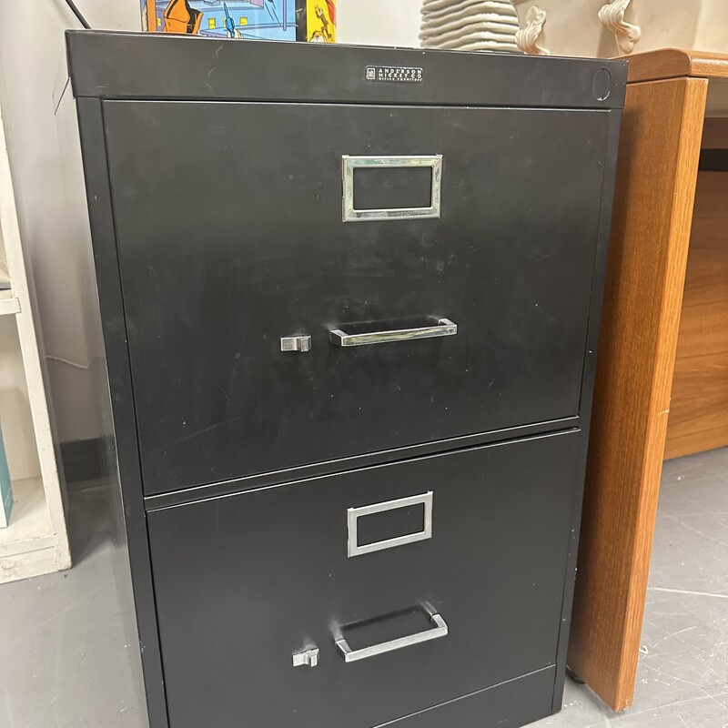 Black File Cabinet, 2 Drawers.<br />
Size: 18x27x28