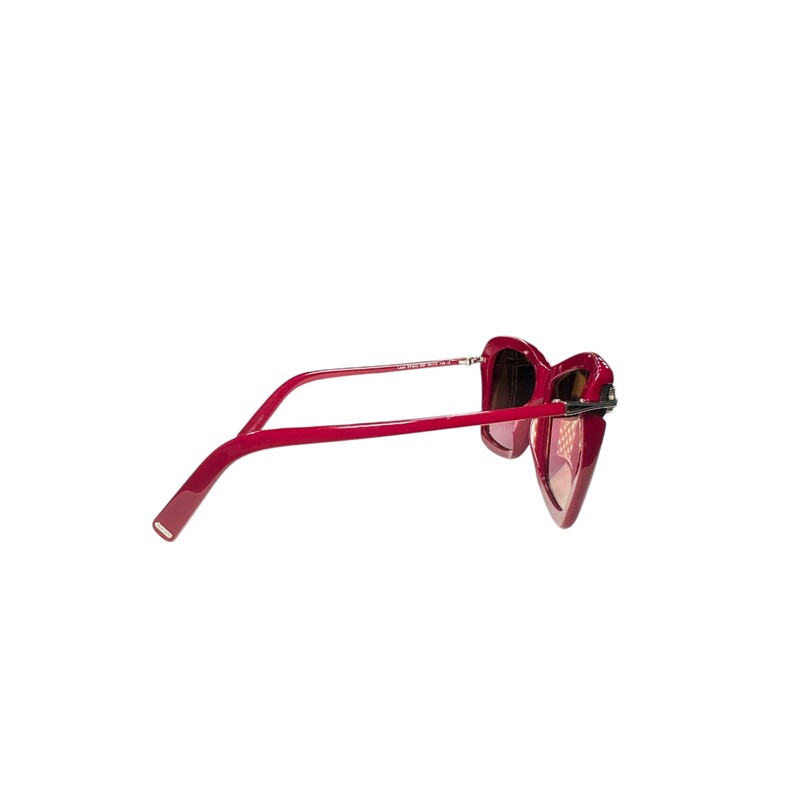 Tom Ford Leah Sunglasss
Maroon
 Size: OS

Light scratching.

TF849 69F
Original Case not provided.