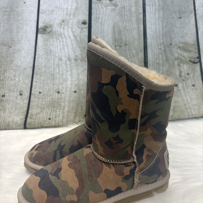 Australia Luxe Collection, Camo, Size: 6  270