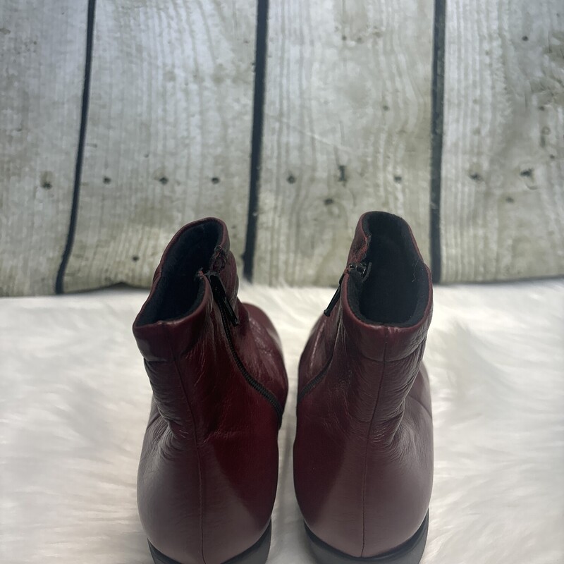 Munroe, Burgundy, Size: 36