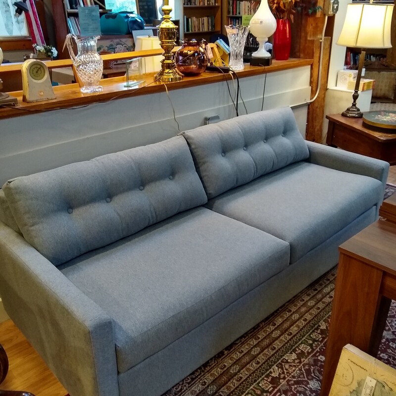 Joy Bird Hopson Sleeper Sofa

Great condition and a quality name!  Joy Bird Hopson 2 cushion sleeper sofa in a pretty blue /gray color.  Back cushions are tuffed.

Size: 78 in long X 36 in deep X 30 in high