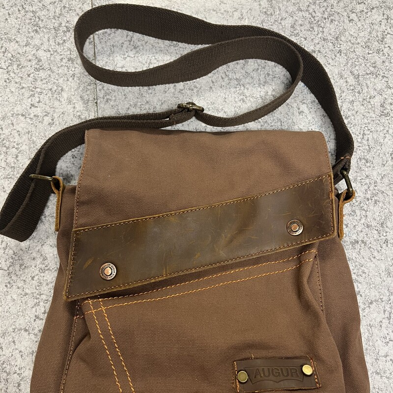 Augur Canvas Messenger Bag