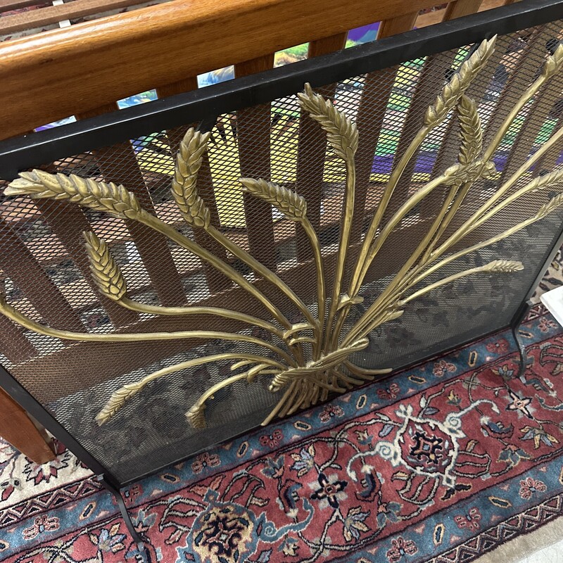 Vintage Mesh Fireplace Screen, Brass
Size: 42x31