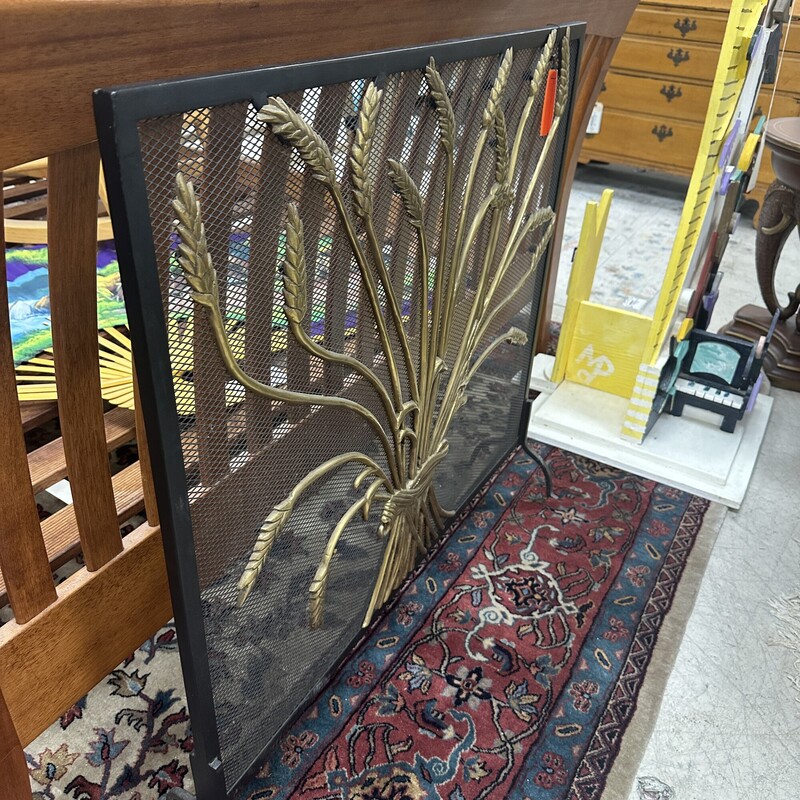 Vintage Mesh Fireplace Screen, Brass<br />
Size: 42x31