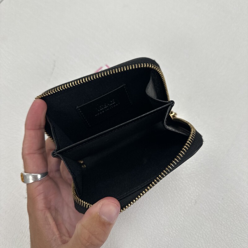 Versace Zip Coin Purse, Pink<br />
Size: 4.5x4