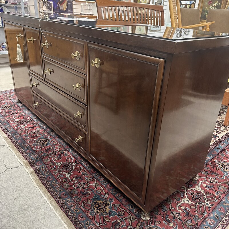 Bakers Dansu Sideboard, Mahogany. In gorgeous condition!
Size: 79x36x22