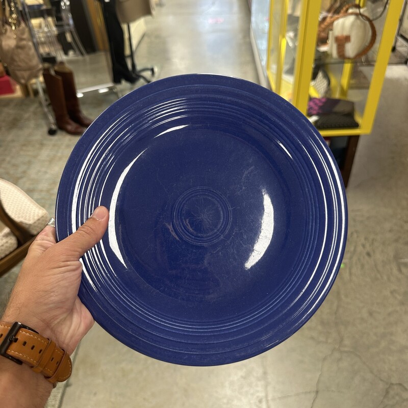 Fiestaware Vintage Dishes Lot, Dark Blue. Includes 6 Dinner Plates, 9 Luncheon Plates., 7 Dessert Plates and one singular salt/pepper shaker.