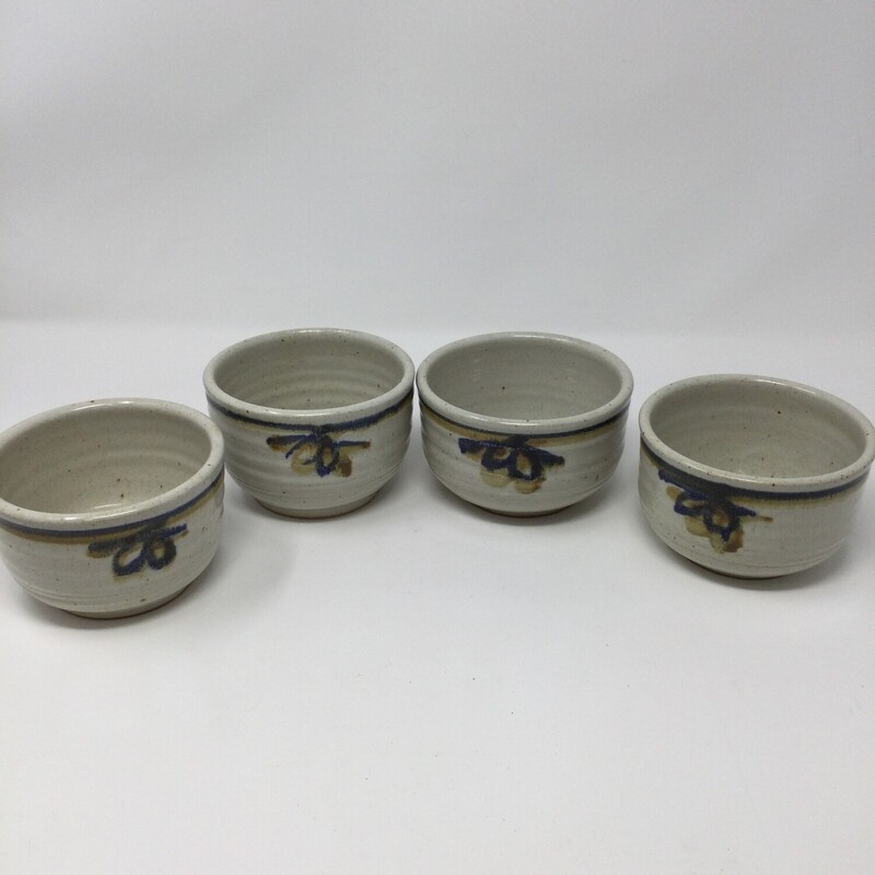 Pottery Set 4 Bowls