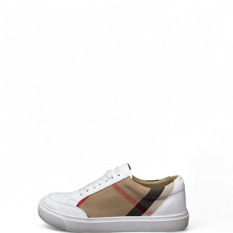 Burberry House Sneakers
 White
 Size: 38

Light marks on the shoes and creasing.

Does not come with original dust bag or box.