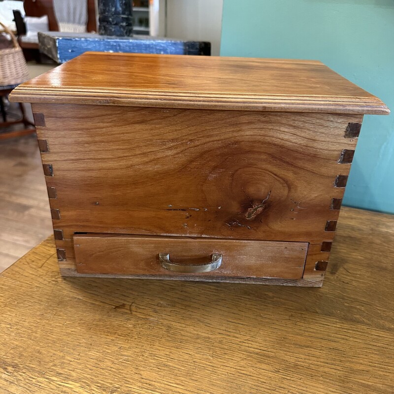 Hand Made Wood Box,
Size: 13x9x9
Beautiful wood storage box with lift top and drawer at
bottom.  Felt lined in top and bottom with dovetail edges.