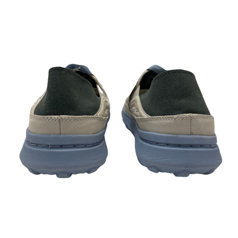 New With Tags Merrell Moc Shoes<br />
Tan and Light Blue<br />
Size: 10<br />
Retails for $75.00