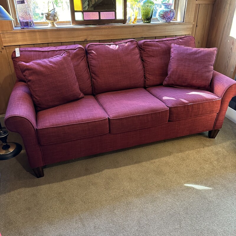 Burgandy Flexsteel Couch,
Size: 77x35x35
Dark burgandy with 3 cushions.  Back cushions
are attached.
Excellent condition