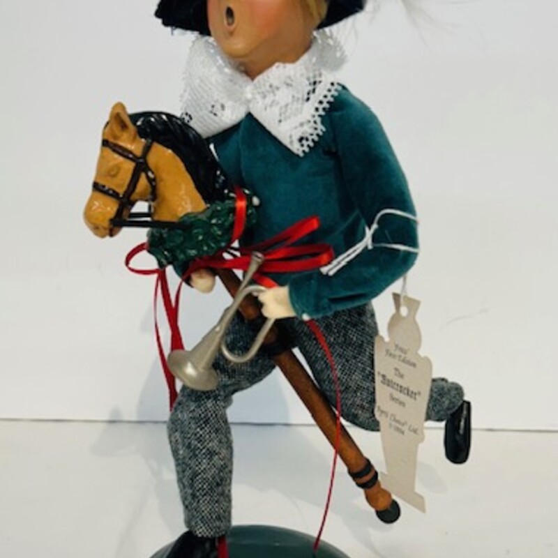 Byers Choice 1999 Nutcracker Edition Boy with Horse
Green
Size: 4.5 x 9.5 H