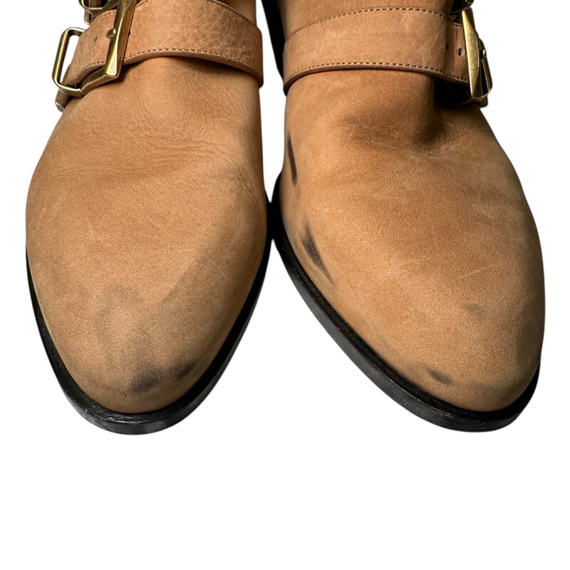 Chloe Susanna Buckle Boots<br />
Tan<br />
 Size: 37.5<br />
<br />
Black scuff marks shown in photos.