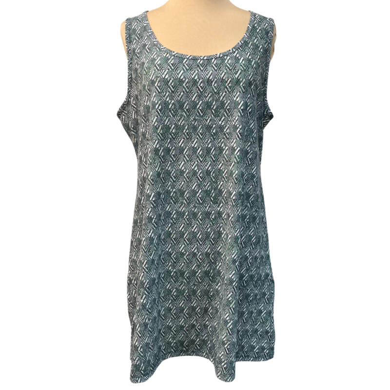 Nuu Muu Ruu Muu Dress<br />
Scoop Detail and Back Pocket<br />
Matcha 2021 Pattern<br />
Color: Green, Ivy, and White<br />
Size: XL