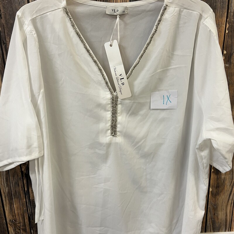 Nwt White Shirt W/silver, Size: 1x