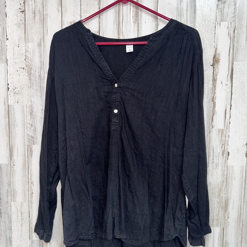 L Black Button Top