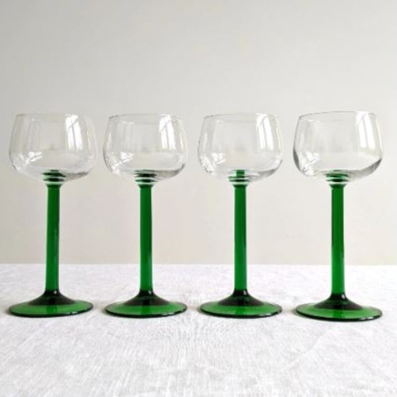 Set of 4 Luminarc Green Stem Glasses
Clear Green Size: 3 x 6.5H