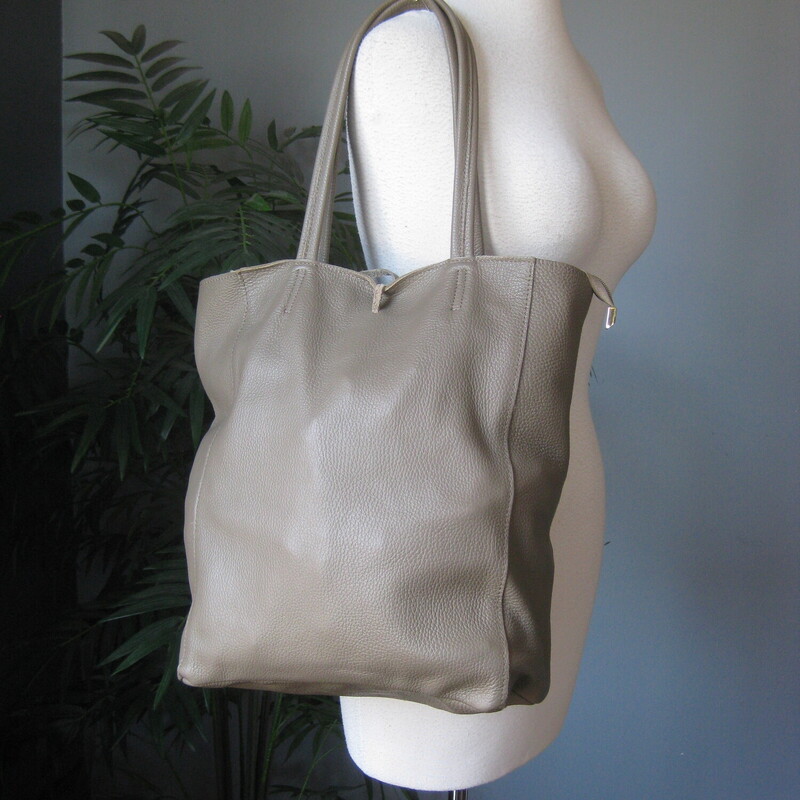 Tourance Leather Tote