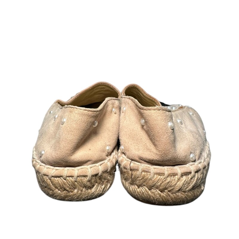 Chanel Pearl Espadrilles<br />
ASIS- Has scuff marks shown in photos.<br />
 Size: 37<br />
Does not include original dust bag or box.