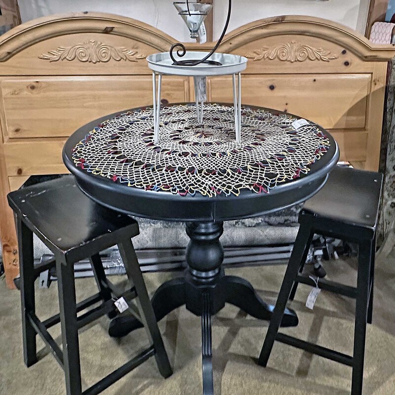 Black Saddle Stool