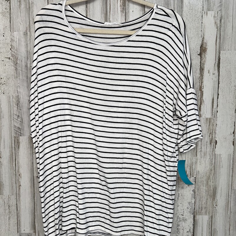 L Black Striped Tee