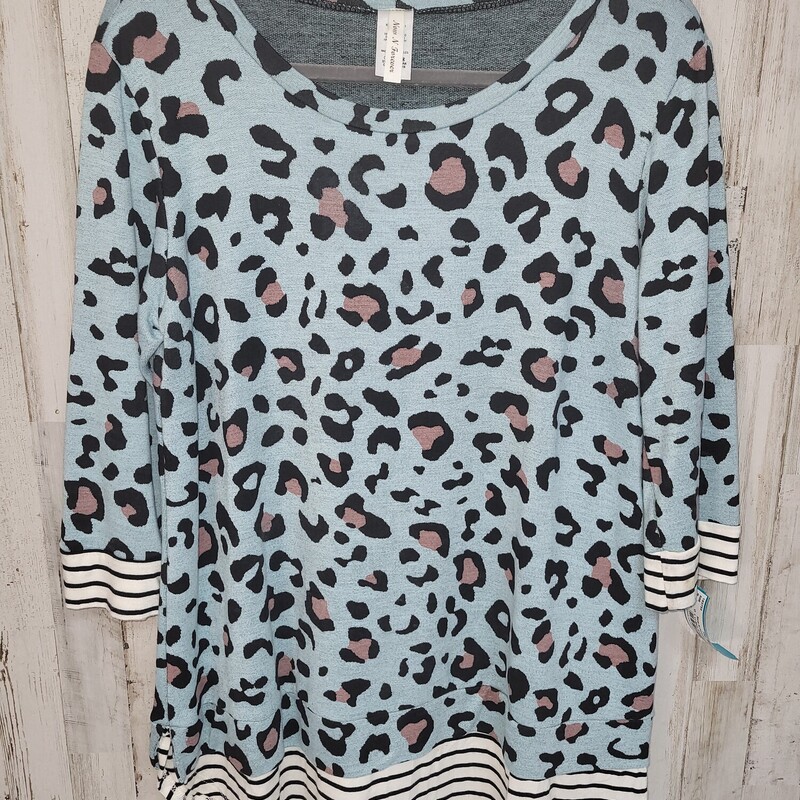 L Lt Blue Knit Leopard To