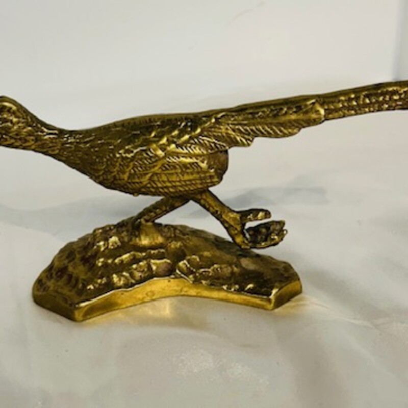 Brass Roadrunner Figurine
Brass color Size: 8 x 4H