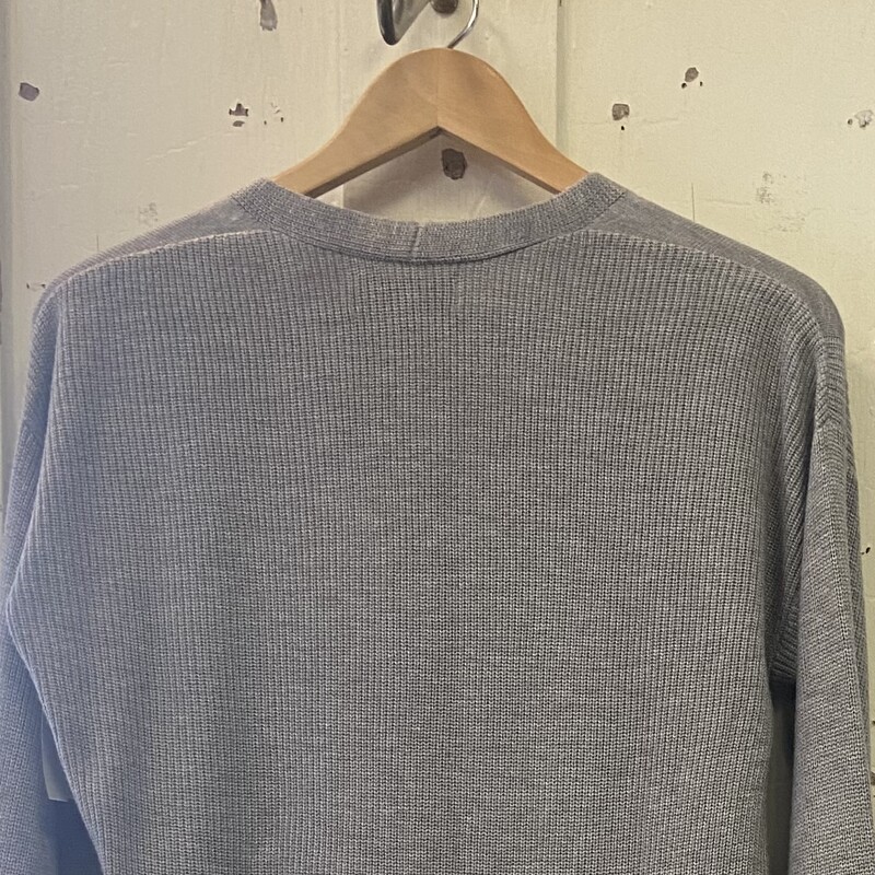 Gry Cashmere Sweater<br />
Grey<br />
Size: Medium