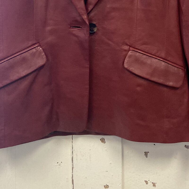 Red Lther Blazer Jacket<br />
Red<br />
Size: 14 R $349