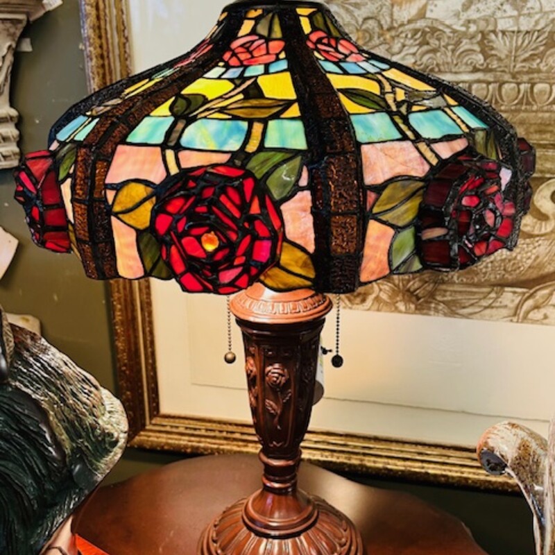 Tiffany Style Rose Lamp