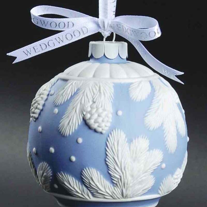 Wedgwood Pinecone Bulb Ornament
Blue White Size: 3diameter