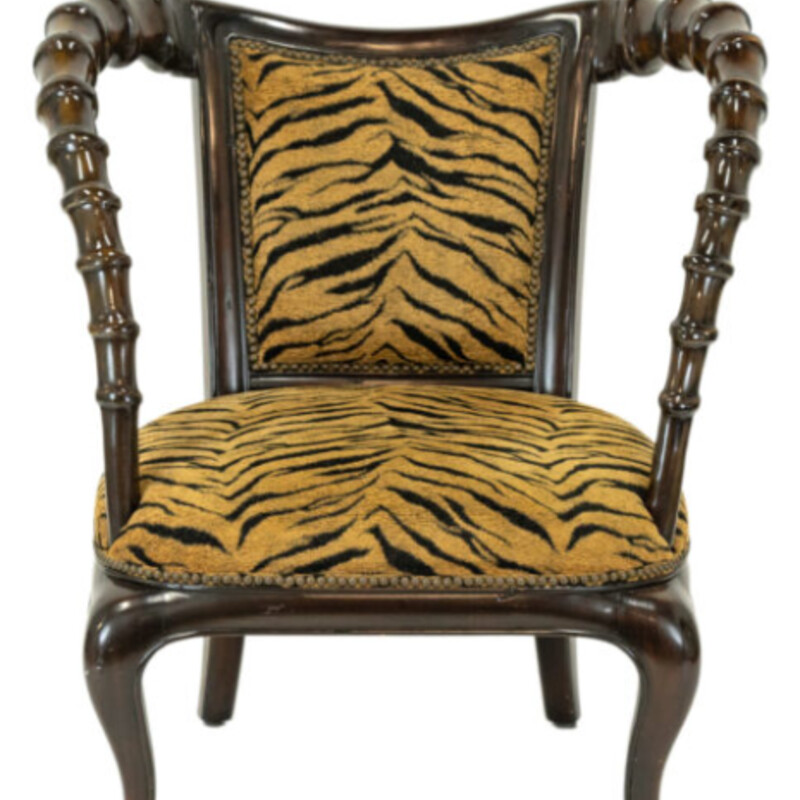 Ernest Hemingway African Ram Horn Arm Chair
Black Brown Upholstery Black Wood Frame
Size: 33x28x36H
Thomasville Furniture Company