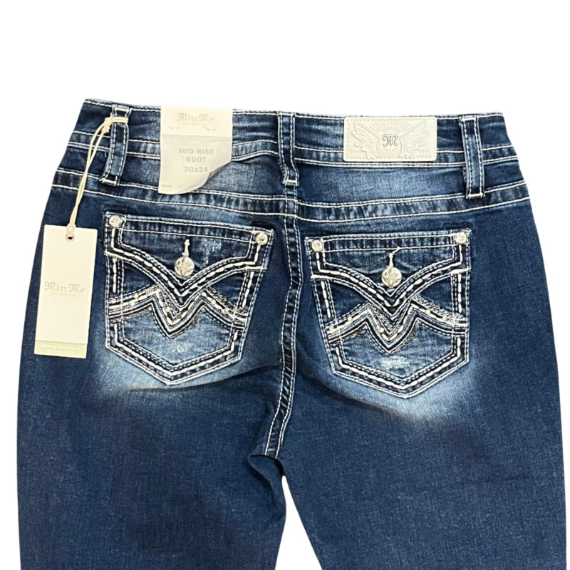 New Miss Me Jeans<br />
Mid Rise Boot<br />
Embellished Back Pockets<br />
Color:  Medium Blue<br />
Size: 30x34<br />
Retails for $114.00