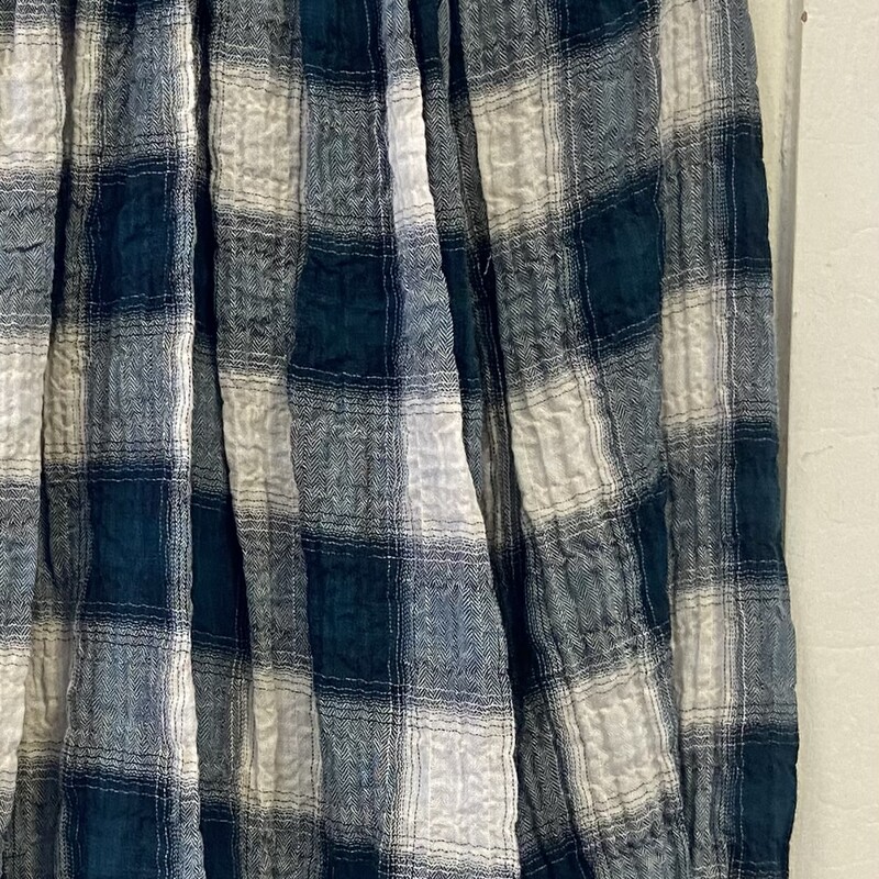 Grn/crm Plaid Pleat Shirt<br />
Grn/Crm<br />
Size: Medium