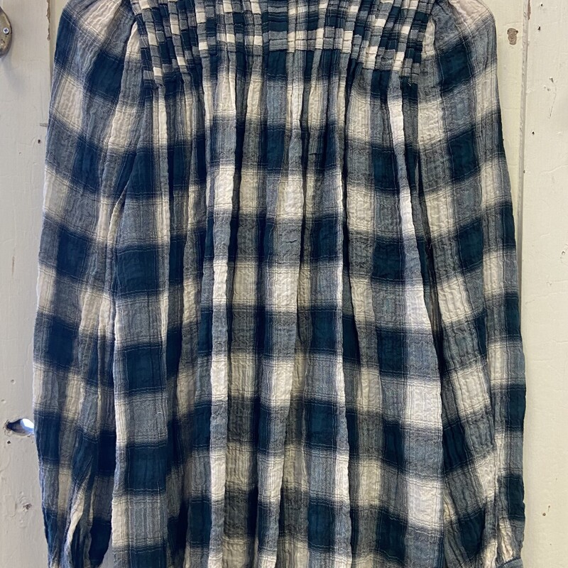 Grn/crm Plaid Pleat Shirt<br />
Grn/Crm<br />
Size: Medium