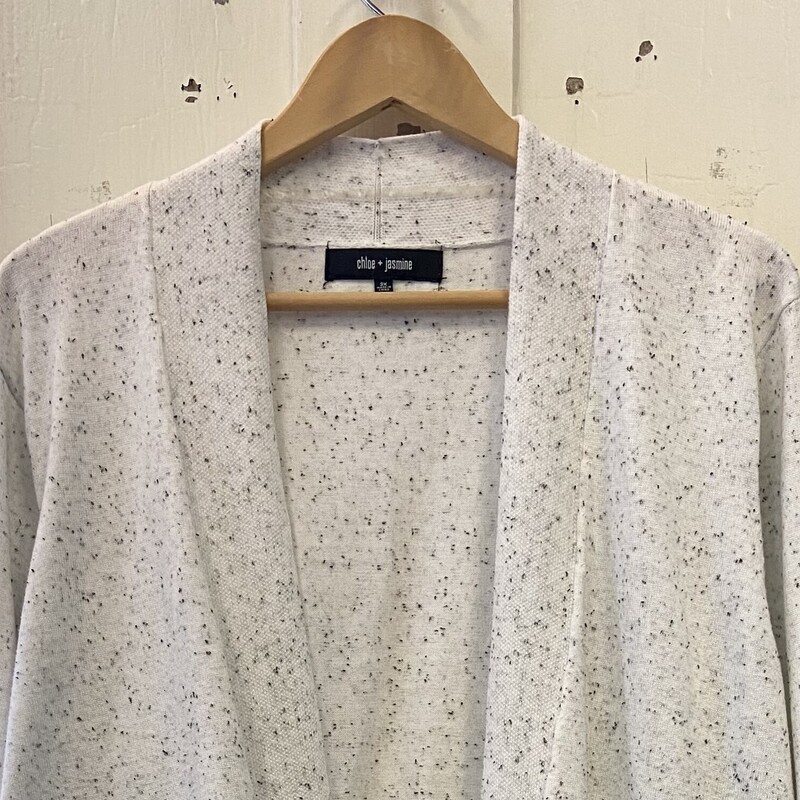 Wht/gry Speckled Cardigan<br />
Wht/Gry<br />
Size: 3X