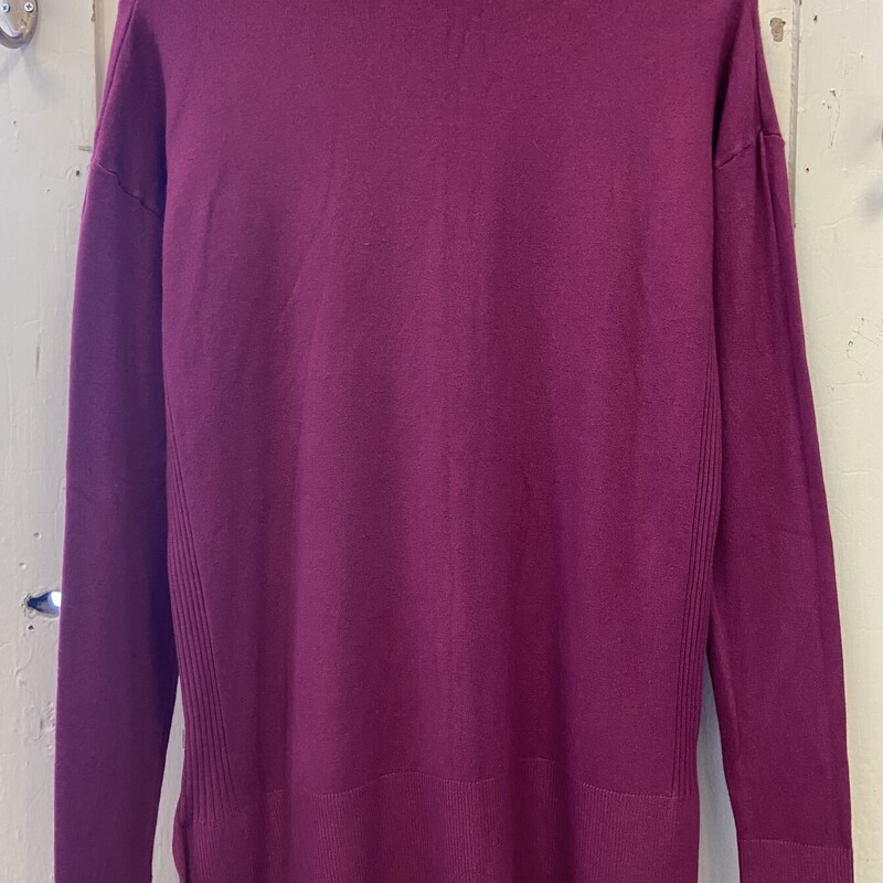 Orchid Side Slit Sweater<br />
Orchid<br />
Size: Medium