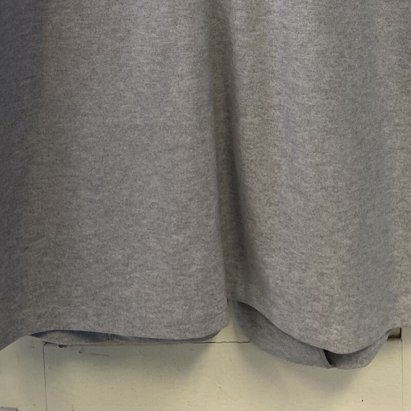 Grey Slvless Open Vest<br />
Grey<br />
Size: 3X