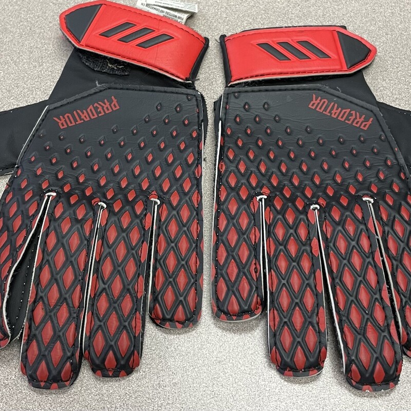 Predator Soccer Gloves