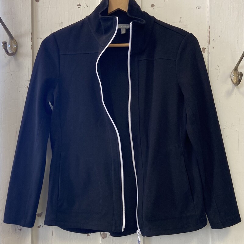 Black Zip Up Jacket<br />
Black<br />
Size: S - P