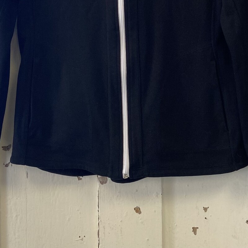 Black Zip Up Jacket
Black
Size: S - P