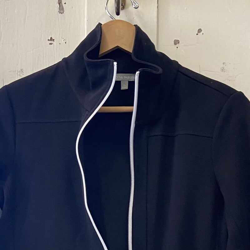 Black Zip Up Jacket<br />
Black<br />
Size: S - P