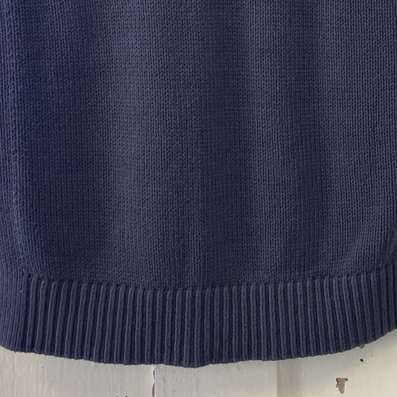 Blue Gry Sweater Vest<br />
Blue Gry<br />
Size: Small