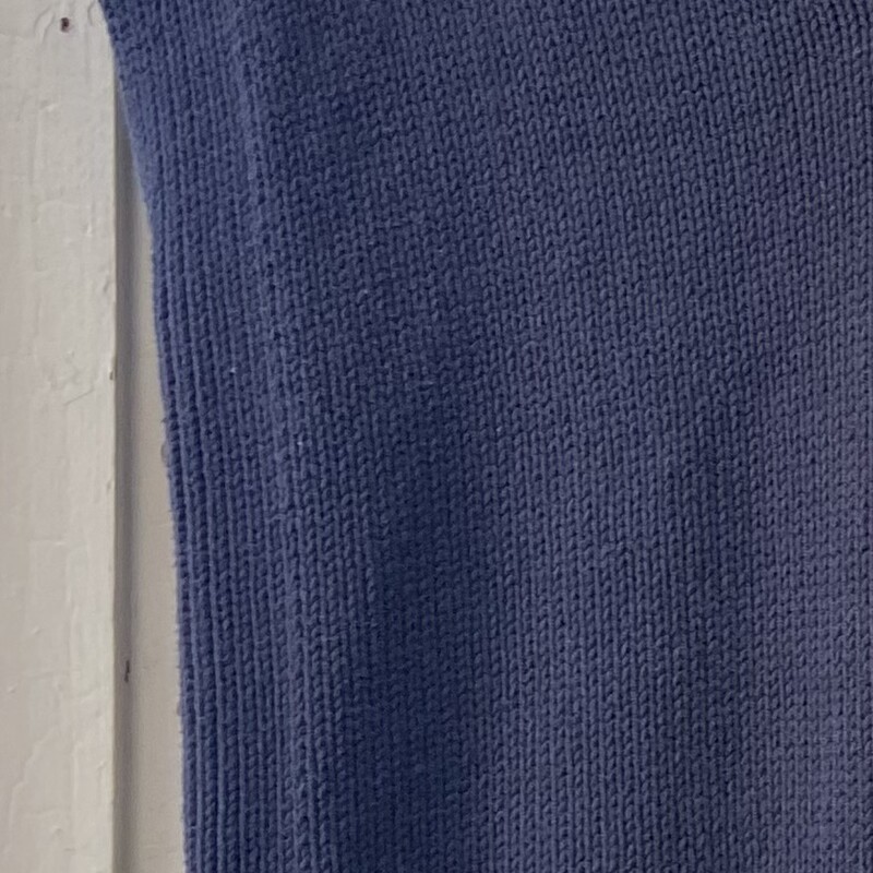 Blue Gry Sweater Vest<br />
Blue Gry<br />
Size: Small