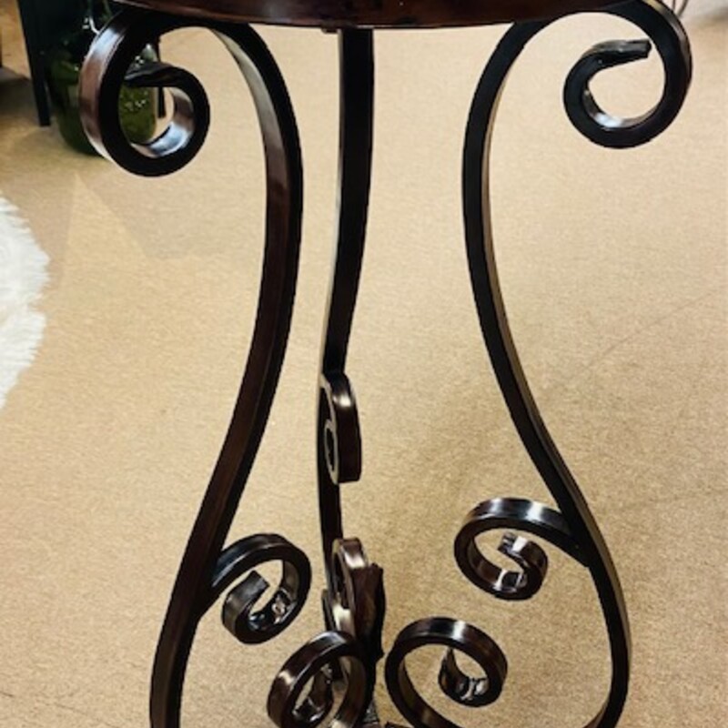 Round Metal Plant Stand