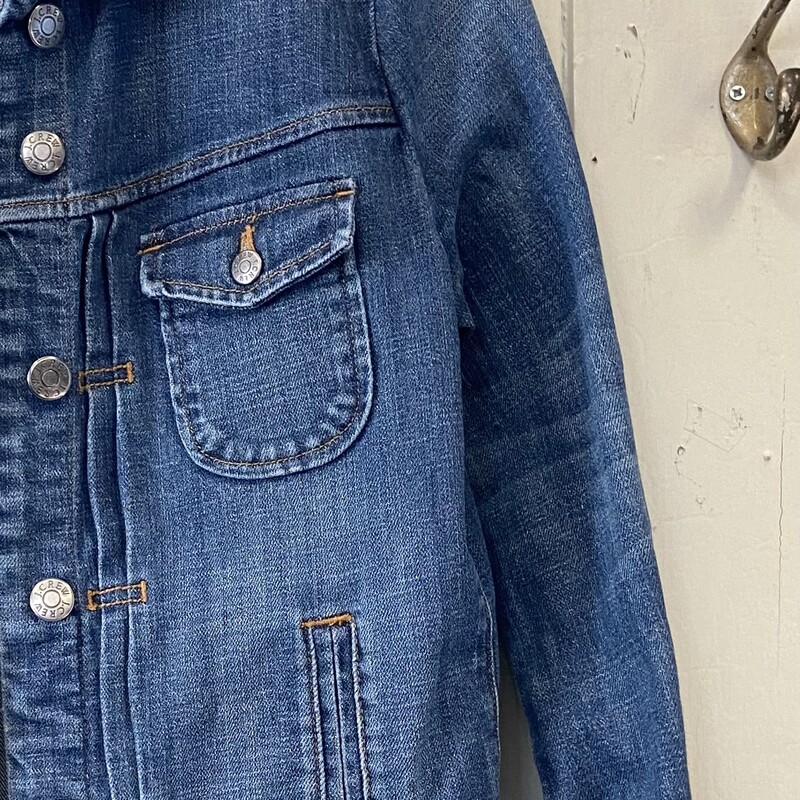 Denim Jacket<br />
Blue<br />
Size: Small