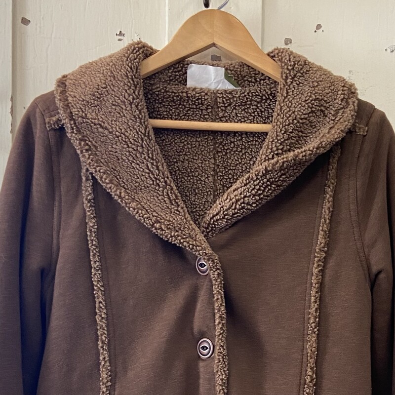 Brw Sherpa Reverse Coat<br />
Brown<br />
Size: Small